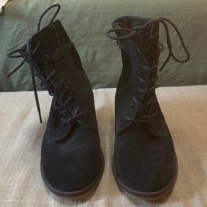 Hush Puppies Bab Felise Bootie Size 7.5